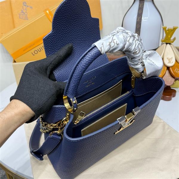 2026120164321576 270